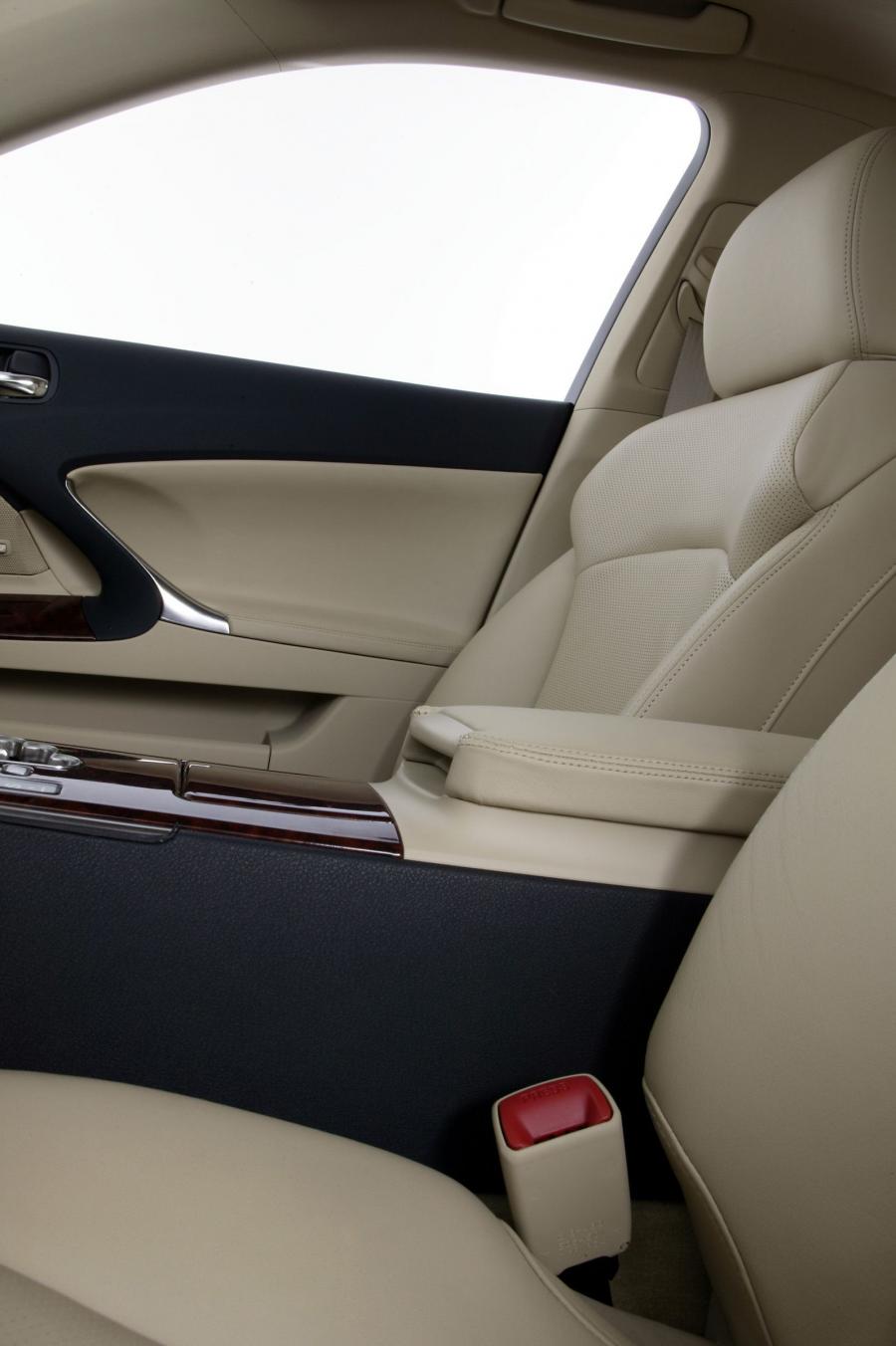  Lexus IS250 2005 года  (фото 77 из 141)